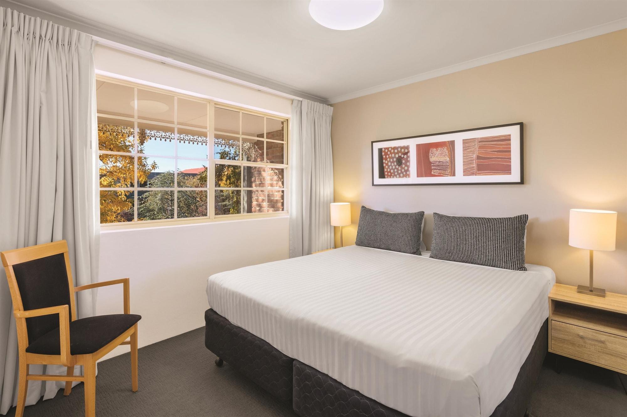 เอดินา เซอร์วิส อพาร์ตเมนต์ แคนเบอรา คิงสตัน Aparthotel แคนเบอร์รา ภายนอก รูปภาพ
