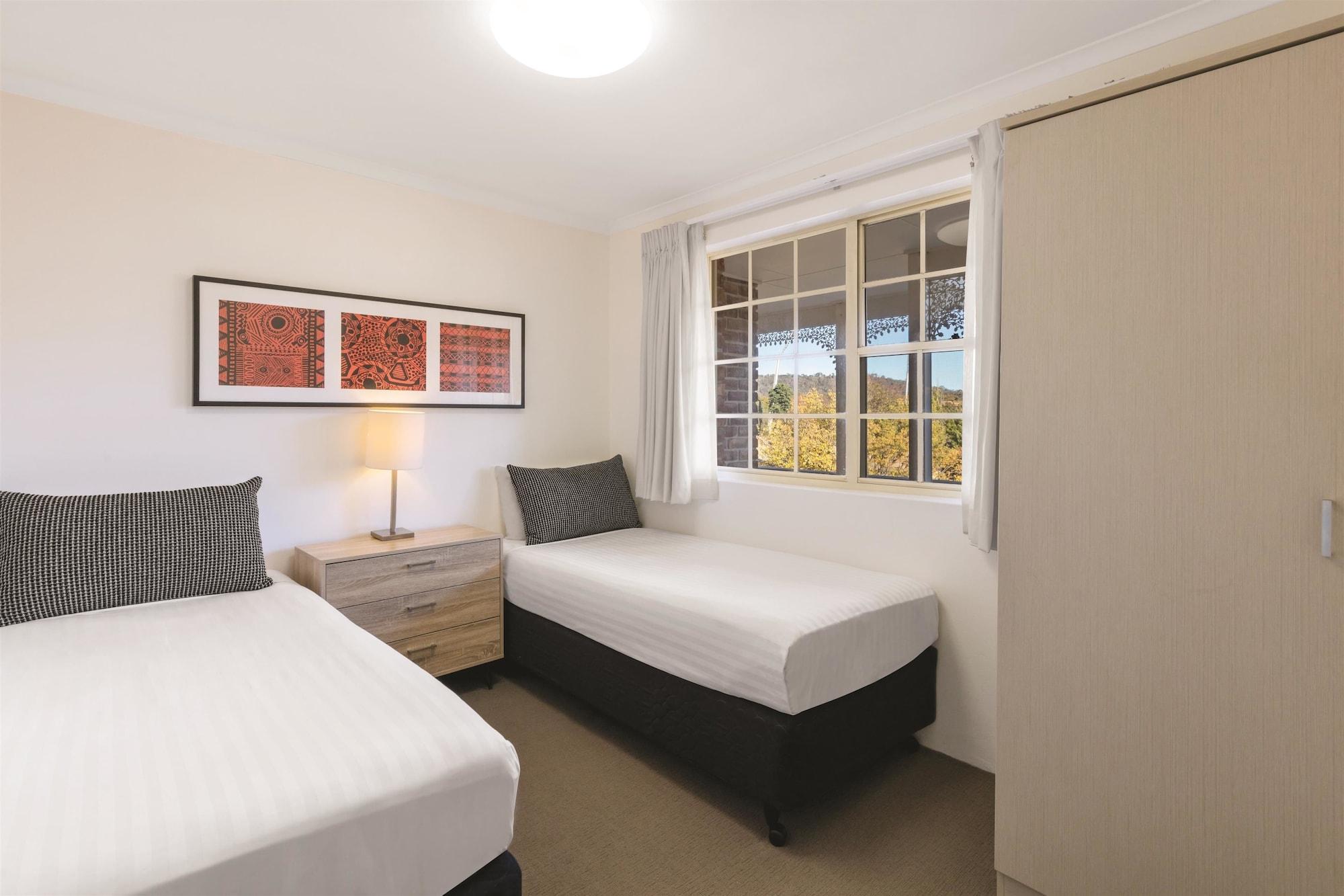 เอดินา เซอร์วิส อพาร์ตเมนต์ แคนเบอรา คิงสตัน Aparthotel แคนเบอร์รา ภายนอก รูปภาพ