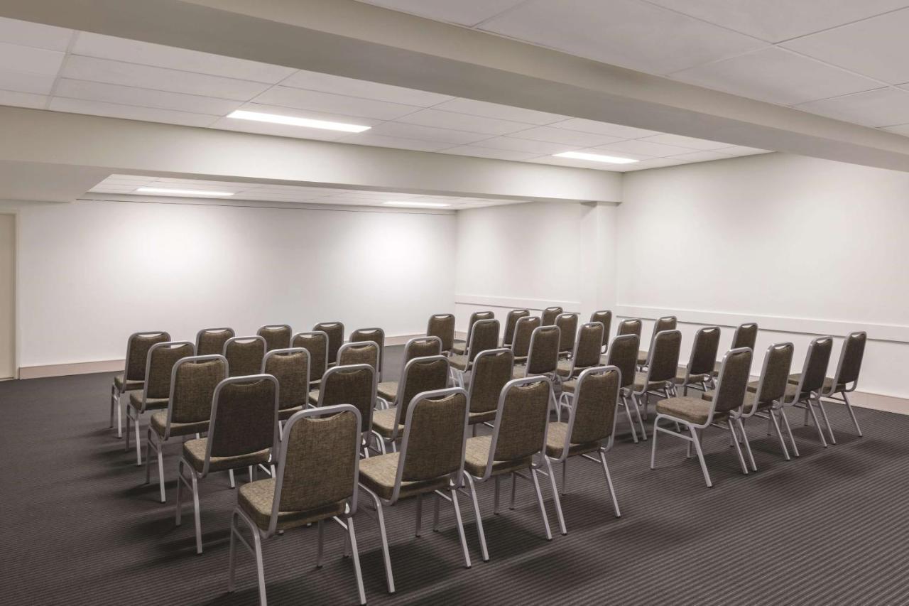 เอดินา เซอร์วิส อพาร์ตเมนต์ แคนเบอรา คิงสตัน Aparthotel แคนเบอร์รา ภายนอก รูปภาพ