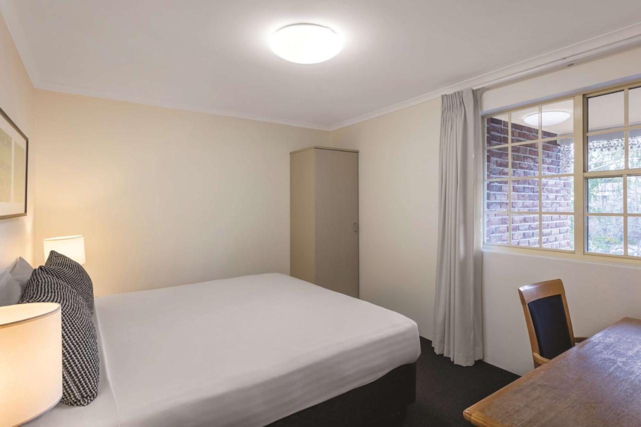 เอดินา เซอร์วิส อพาร์ตเมนต์ แคนเบอรา คิงสตัน Aparthotel แคนเบอร์รา ภายนอก รูปภาพ