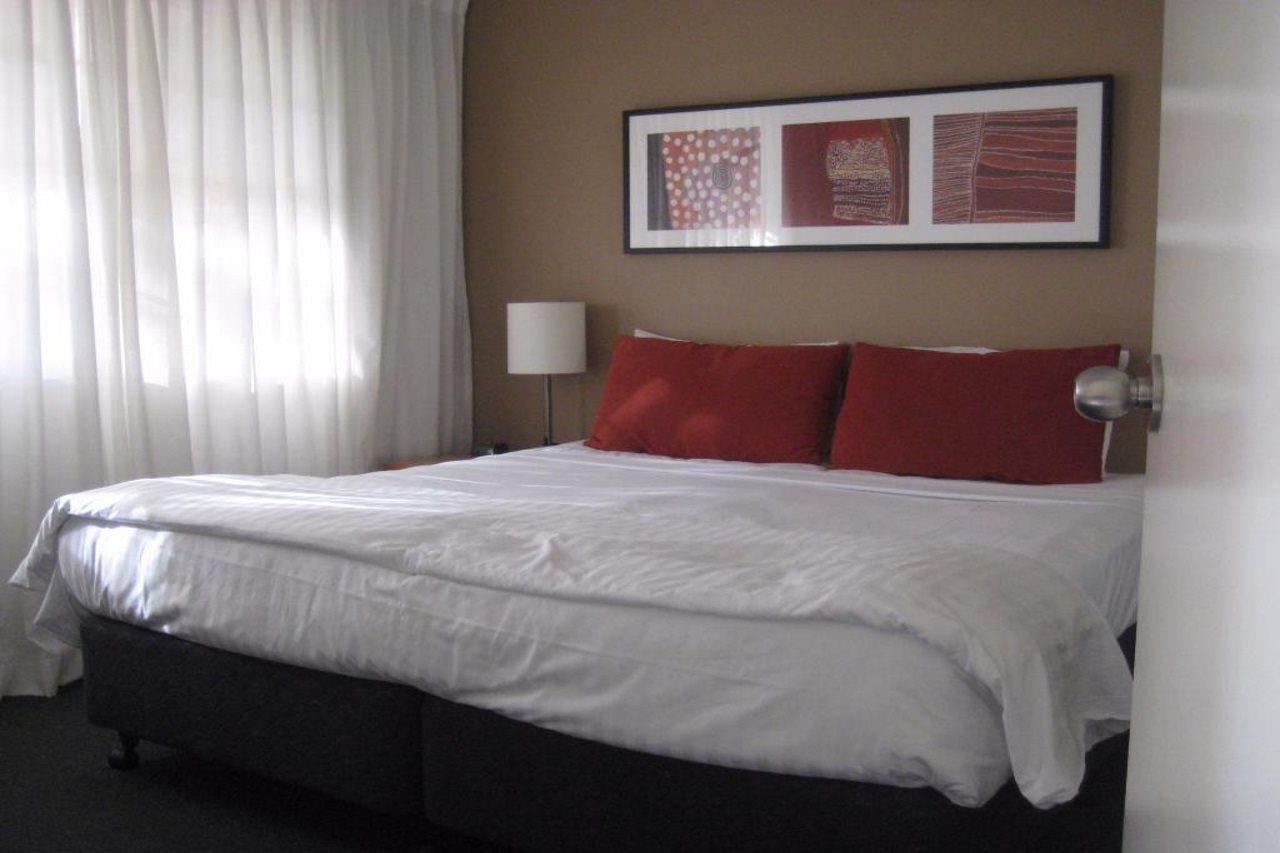 เอดินา เซอร์วิส อพาร์ตเมนต์ แคนเบอรา คิงสตัน Aparthotel แคนเบอร์รา ภายนอก รูปภาพ
