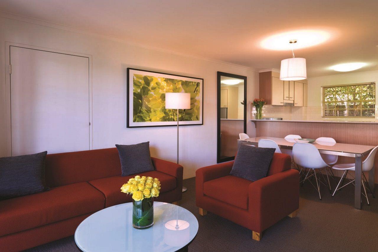เอดินา เซอร์วิส อพาร์ตเมนต์ แคนเบอรา คิงสตัน Aparthotel แคนเบอร์รา ภายนอก รูปภาพ