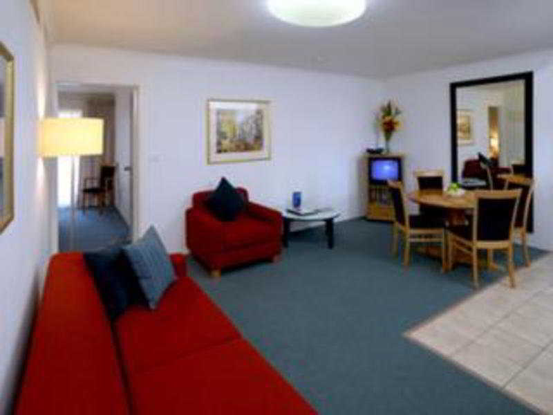 เอดินา เซอร์วิส อพาร์ตเมนต์ แคนเบอรา คิงสตัน Aparthotel แคนเบอร์รา ภายนอก รูปภาพ